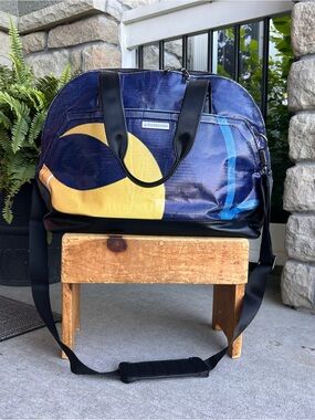 Rareform Maya Crossbody Tote Navy Blue & Yellow
